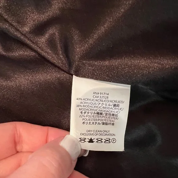 Armani Exchange Black Faux Fur Vest - Picture 5 of 5